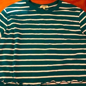 HEARTS & HIPS LONG SLEEVE CROP TOP